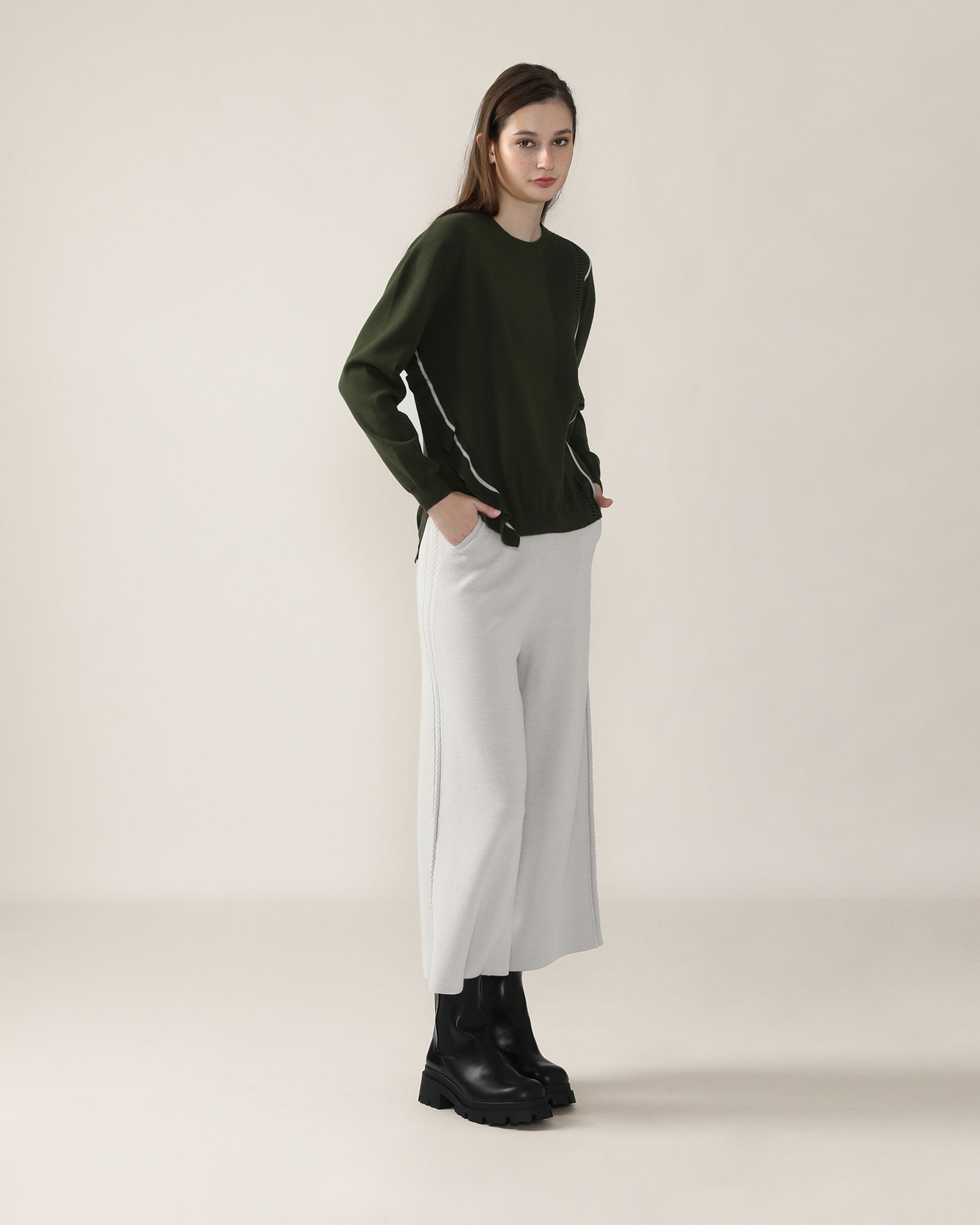 Snowy Cable Knitted Pants