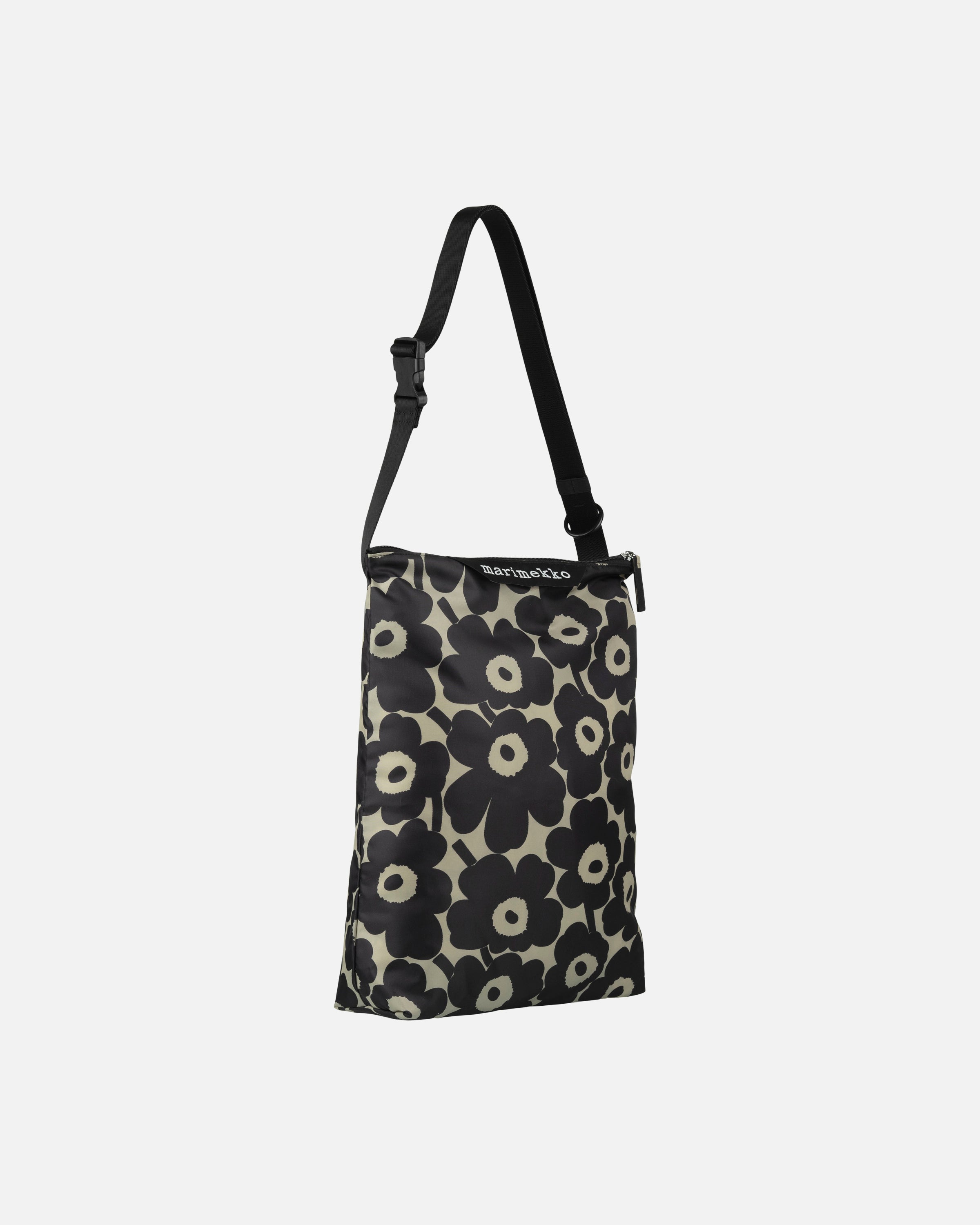 小物 marimekko mhe070529_ccottondarkblue_v851