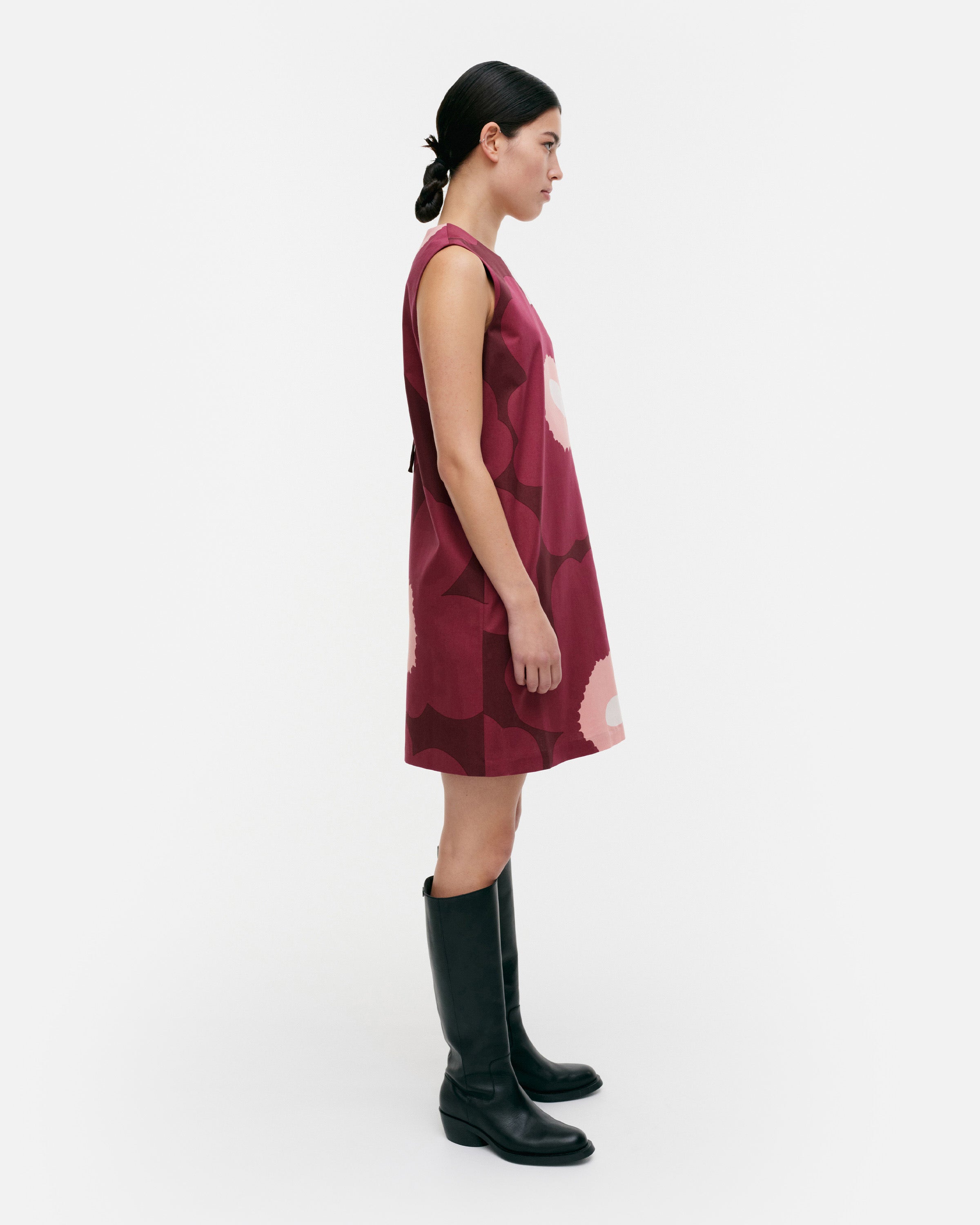 23AW■marimekko■Siluetti Unikko コットンサテンドレス 8f51638153d5744b7582fa56078c95