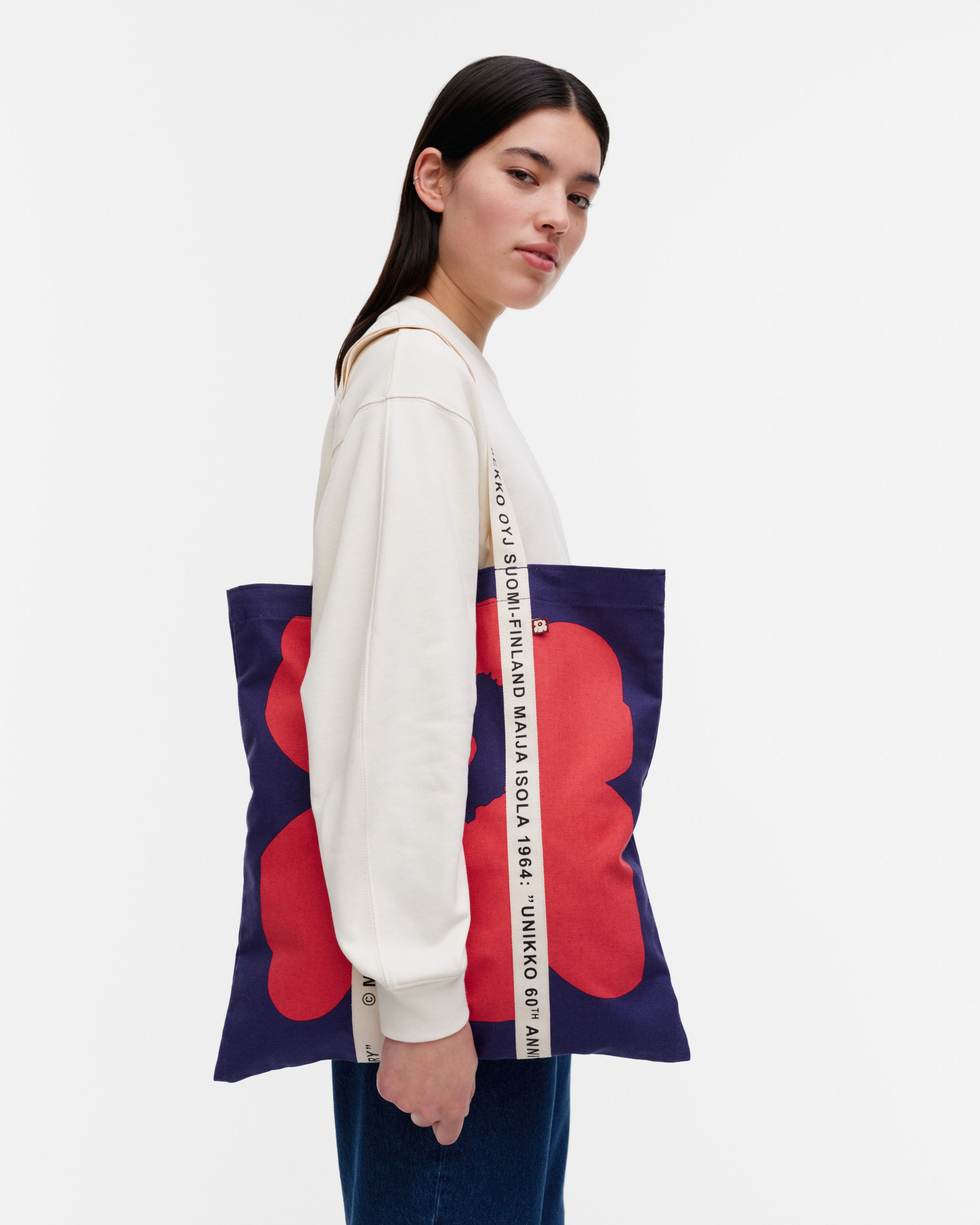 KIOSKI CARRIER MIDI UNIKKO 43X41CM | MARIMEKKO – SIDEFAME