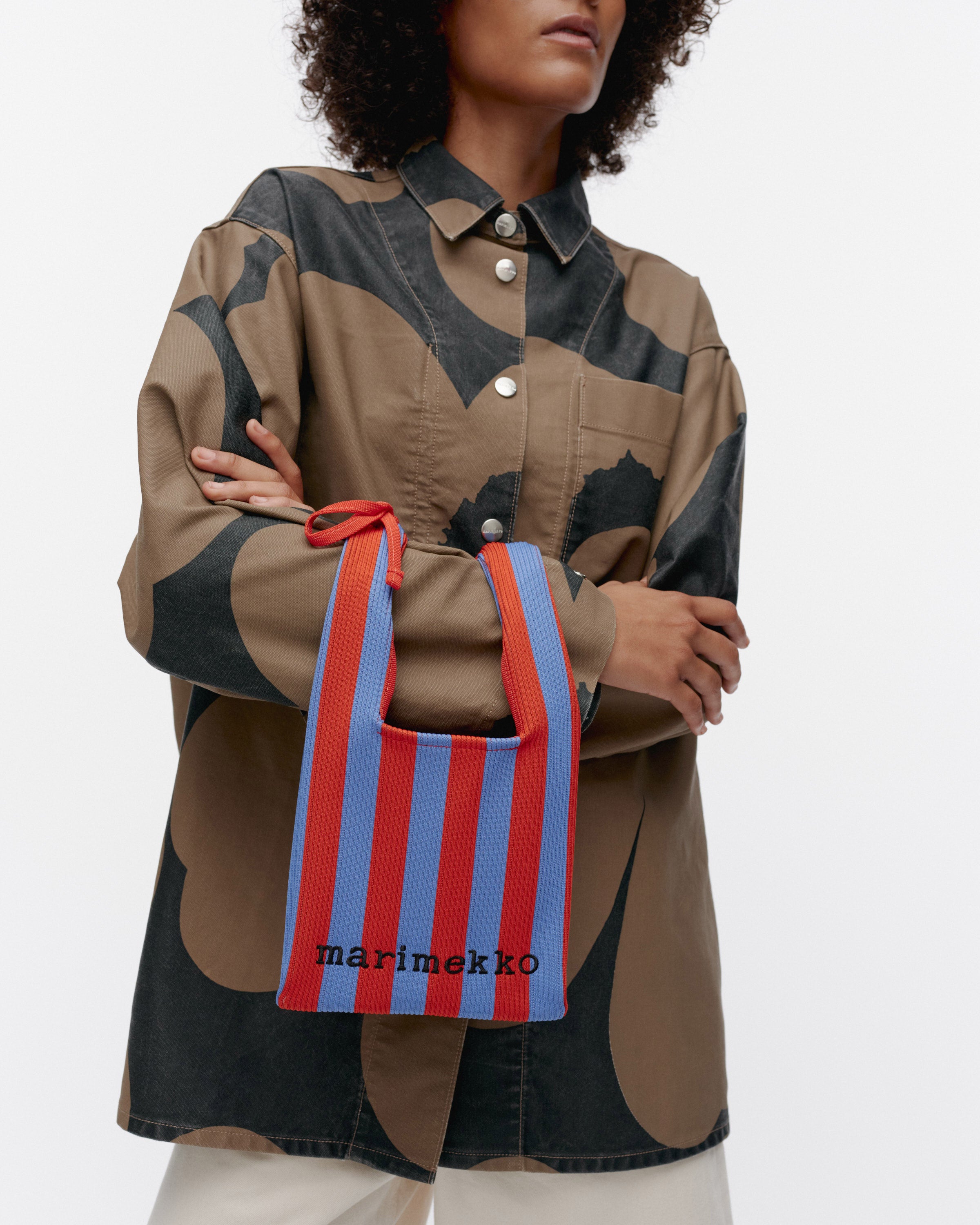 MERIROSVO KNITTED MINI TOTE BAG 18X18X12CM | MARIMEKKO