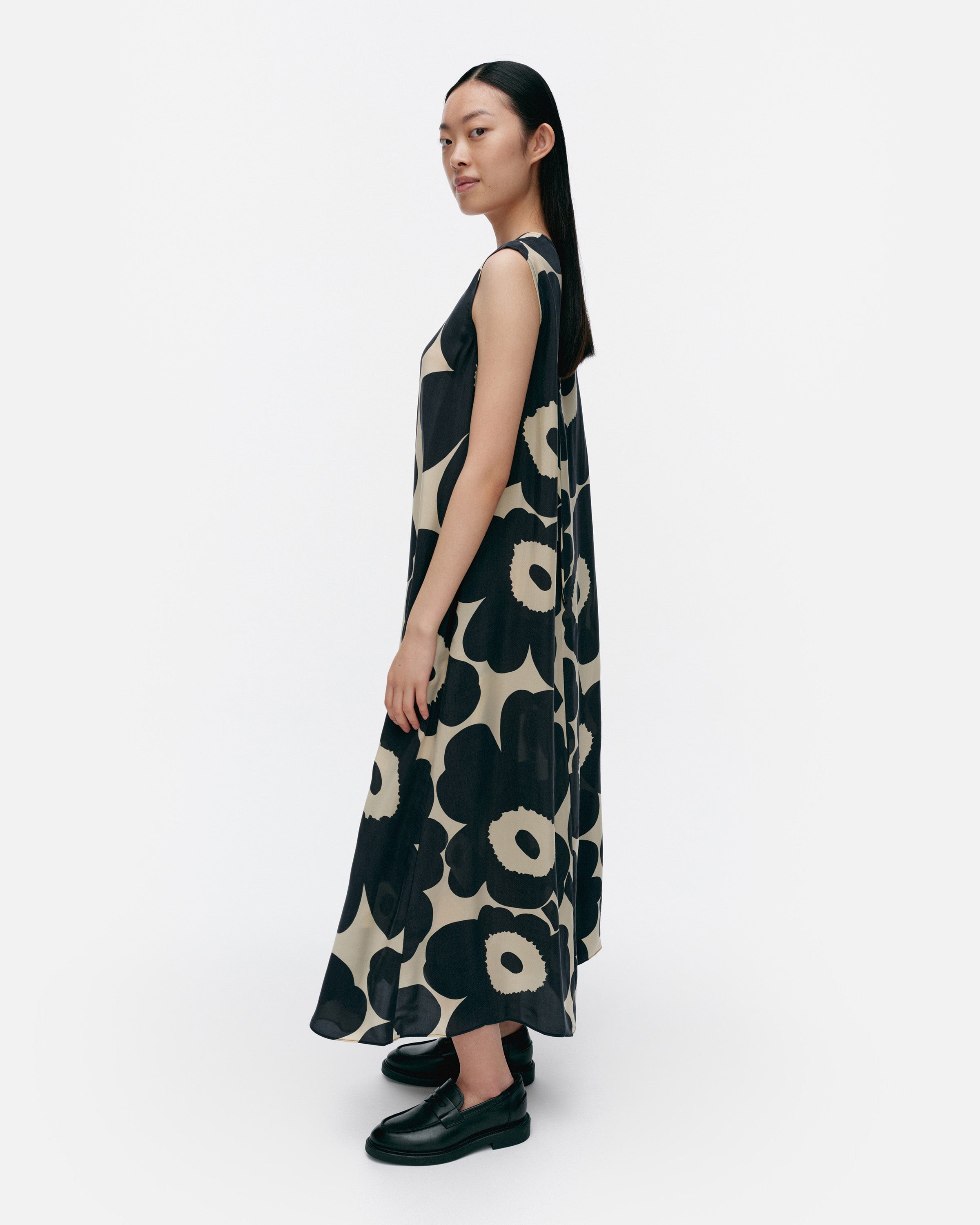【新品未使用】Marimekko Unikko Maxi Dress marimekko-unikko-front.jpg?