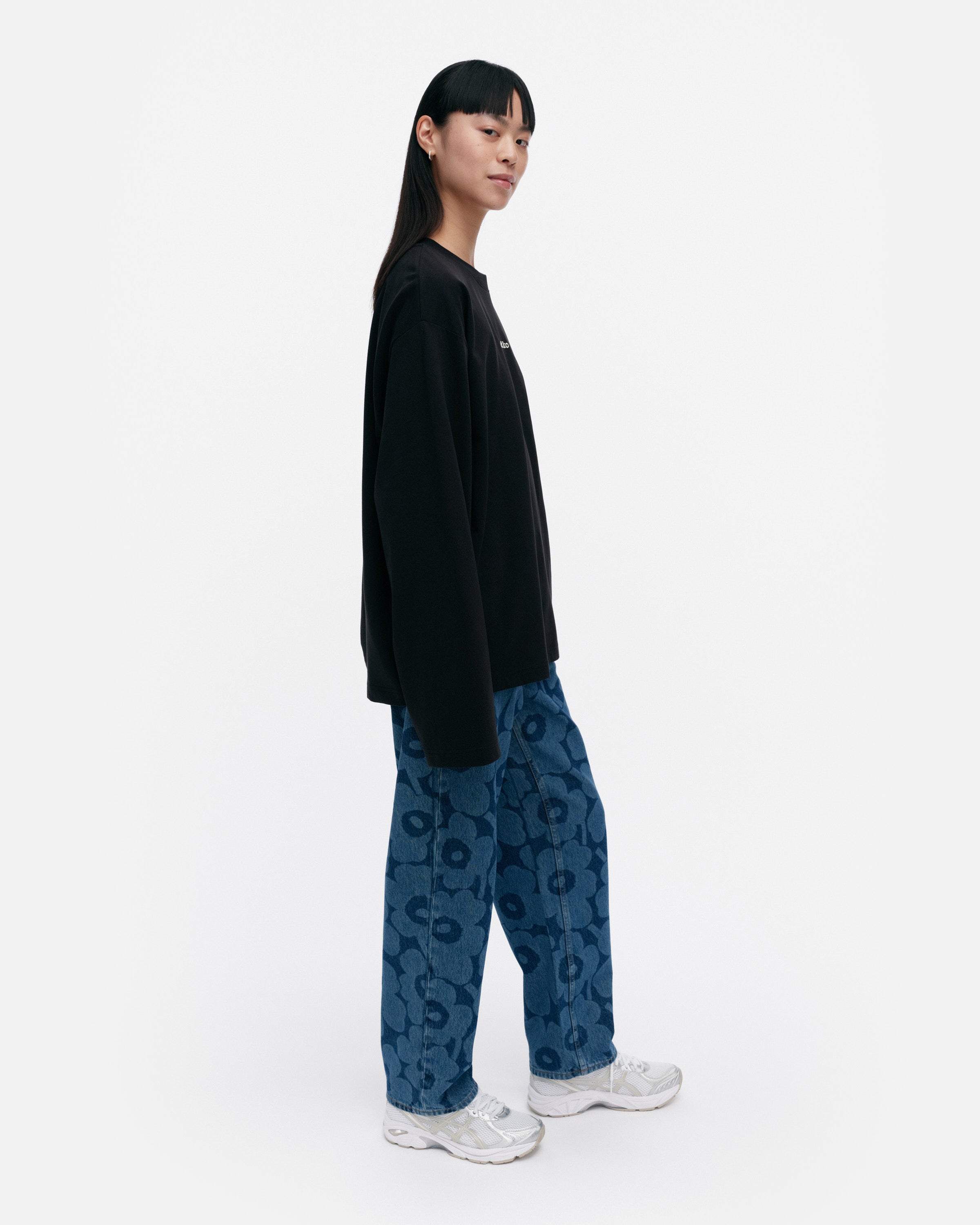 Reunat Logo Placement Kioski Long Sleeve Tee 69cm