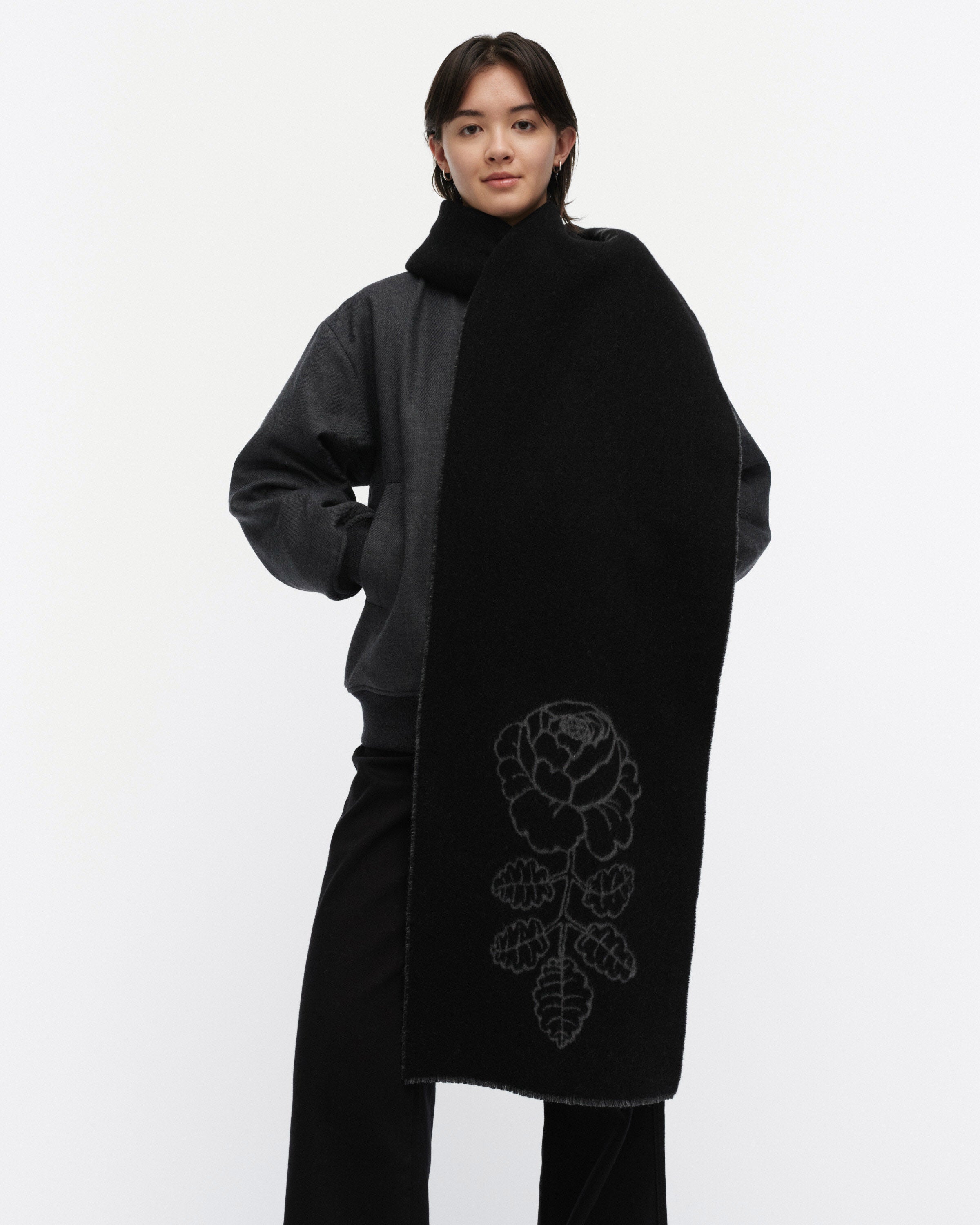 Savellys Vihkiruusu Kioski Scarf 200X40cm