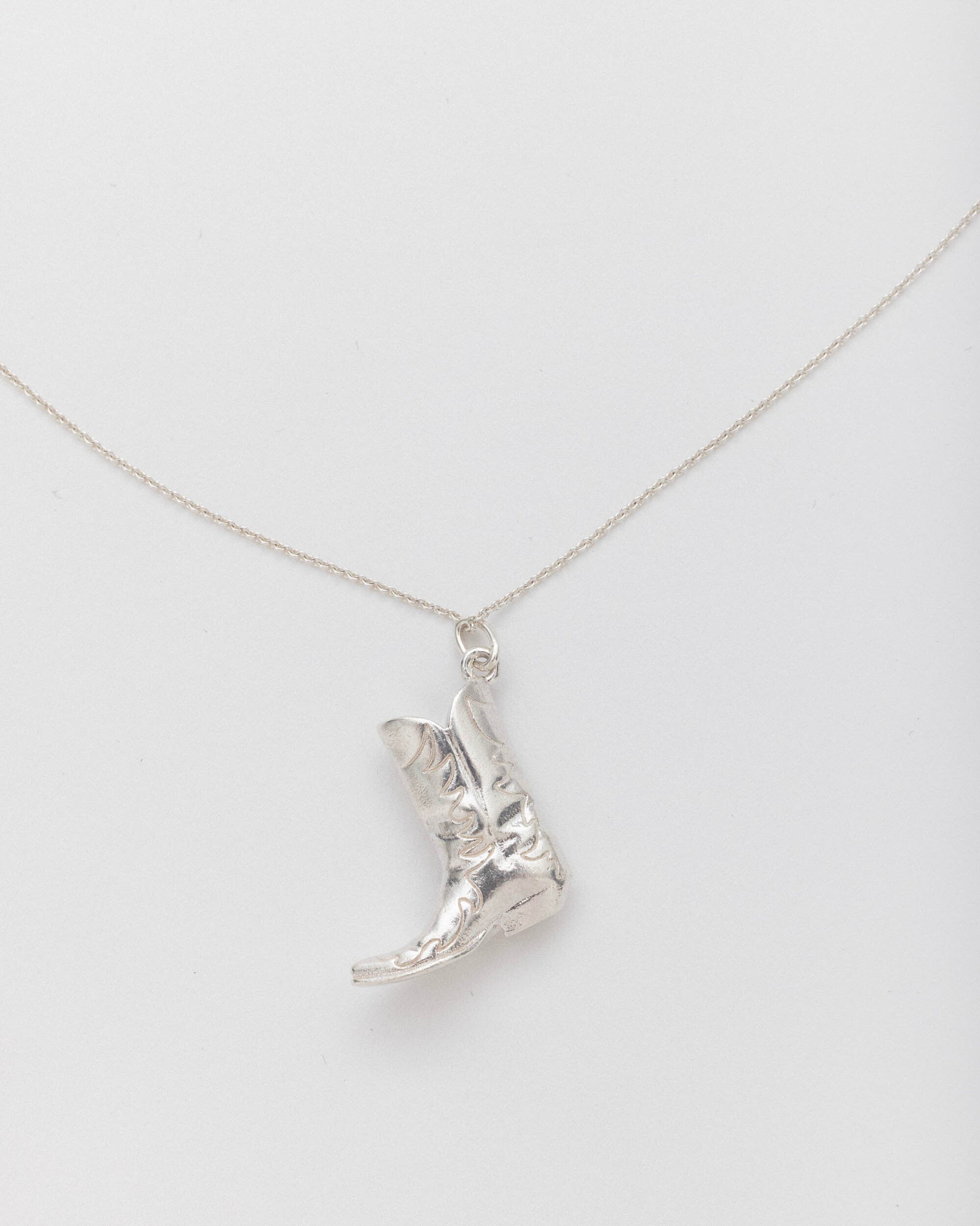 AIDA IMPACT Bigger Boot Silver Necklace