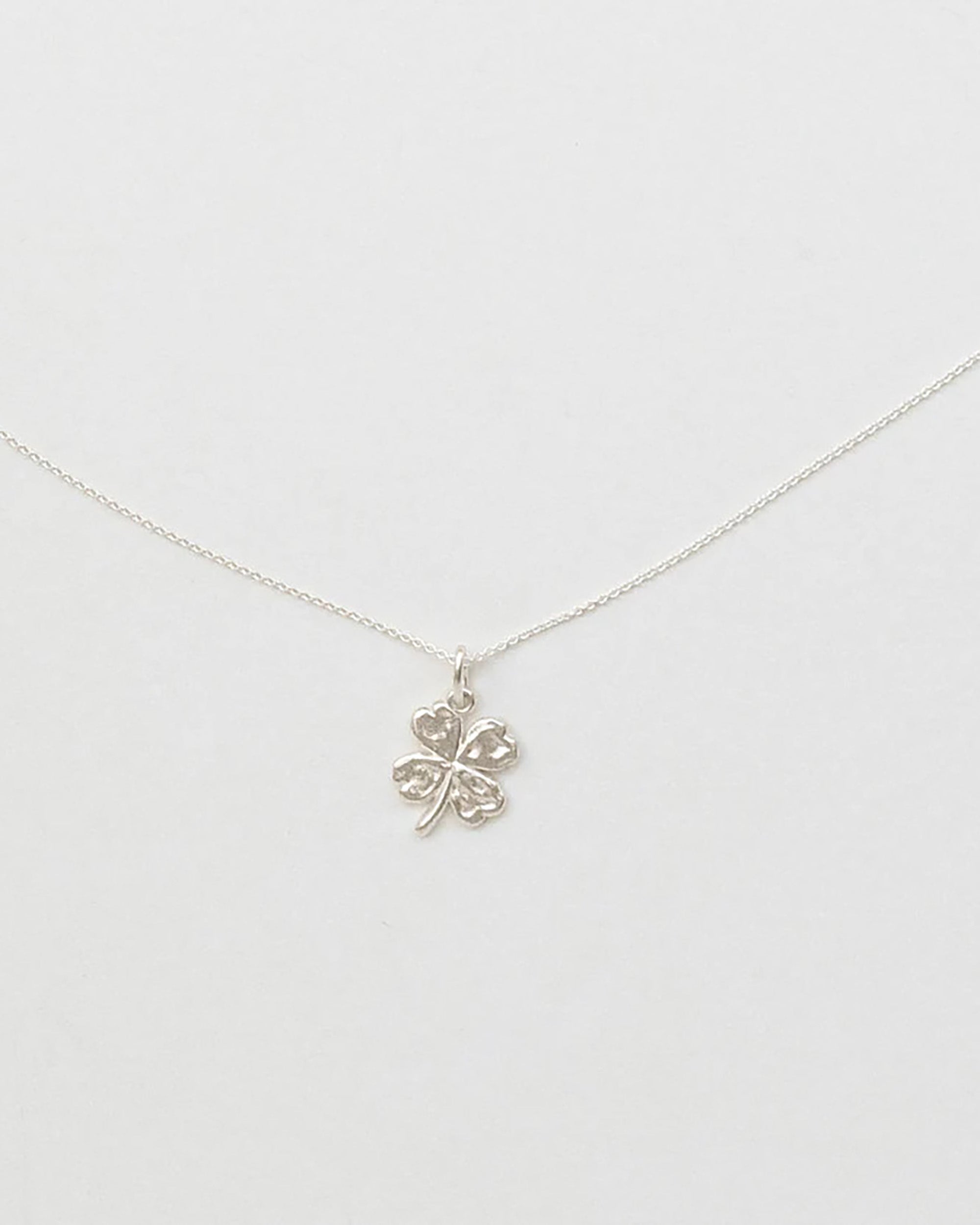 AIDA IMPACT Lucky Clover Silver Mini Necklace