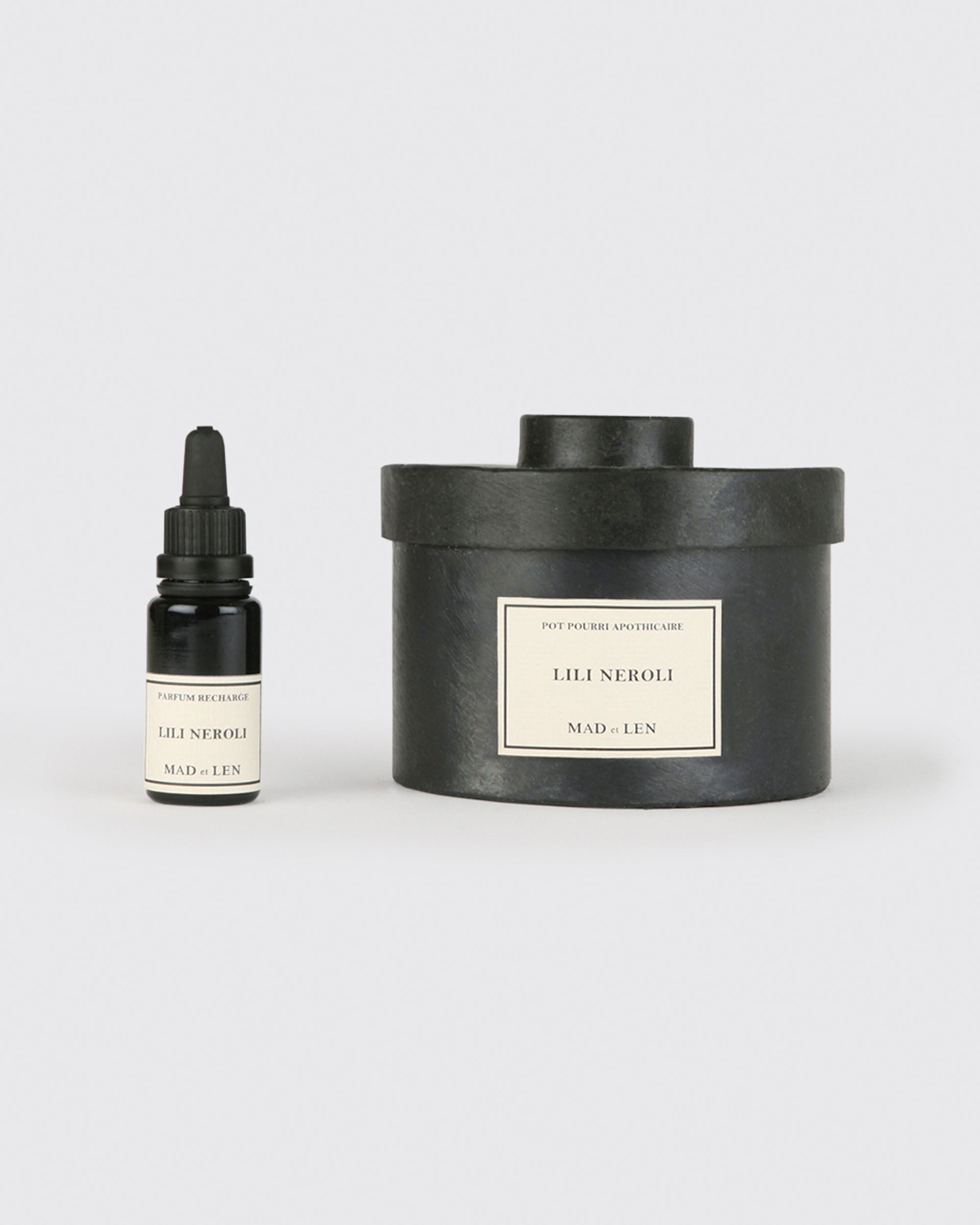 アロマグッズ MAD et LEN Black Block Pot \"LILI NEROLI\" 1500-1500-candle-front-lili-