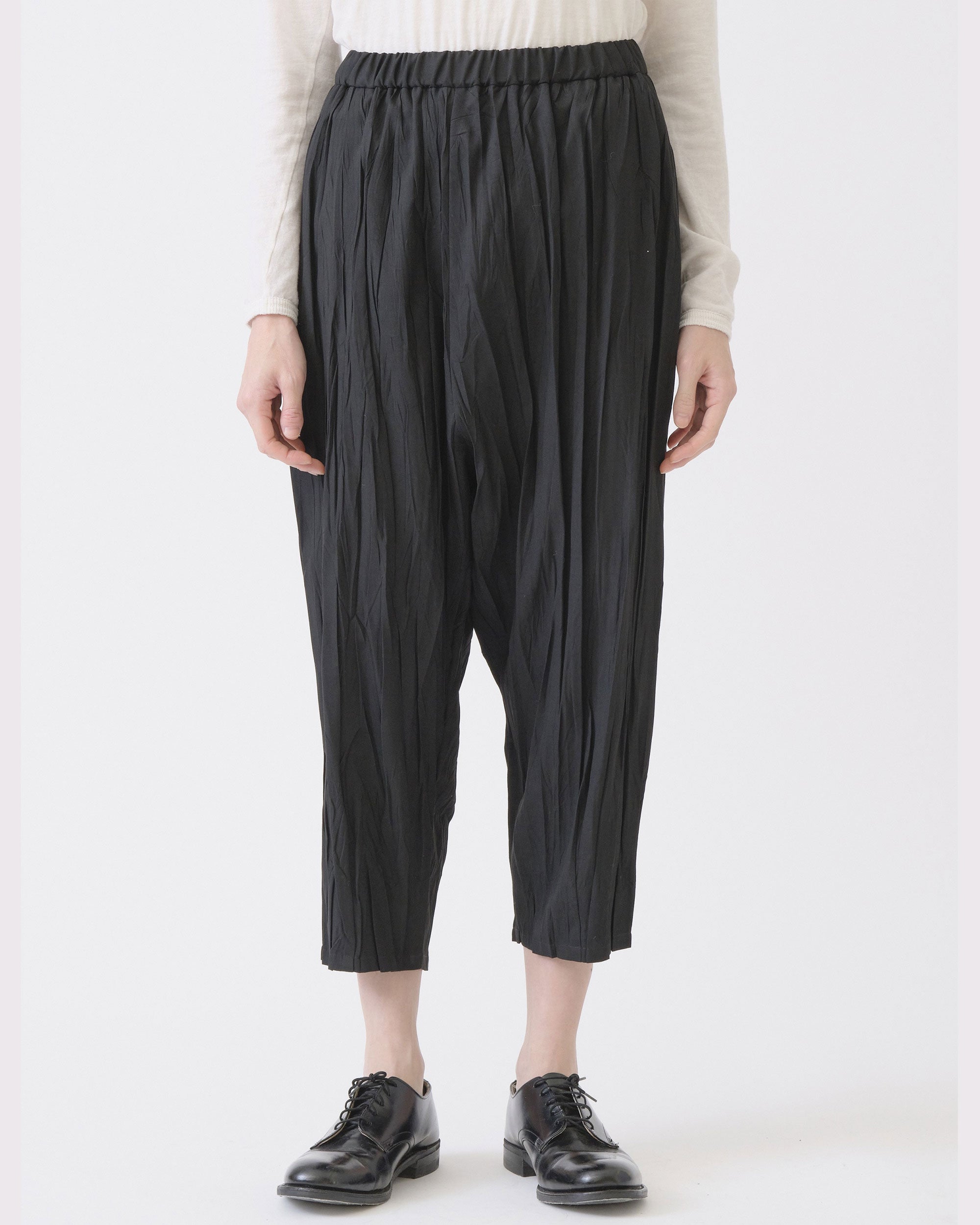 PAS DE CALAIS Stretch Pleated Pants