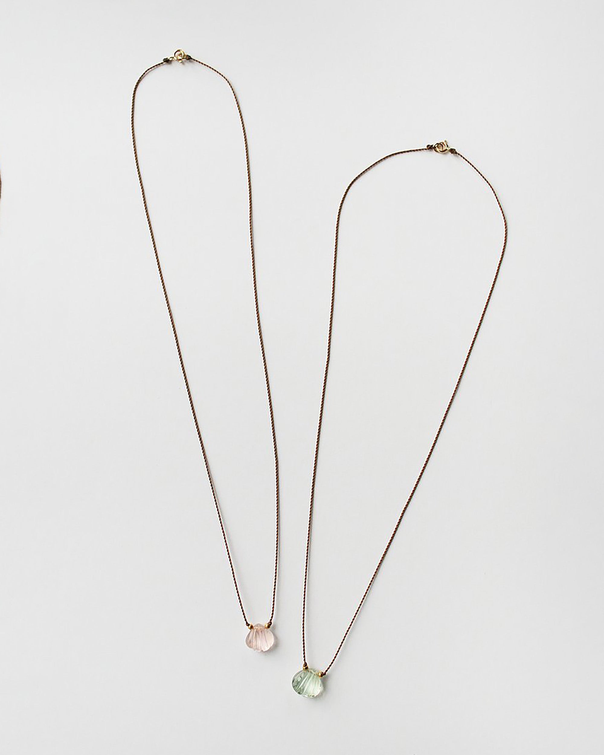 SEE REAL FLOWERS Rose Quartz Clamshell Amulet Necklace