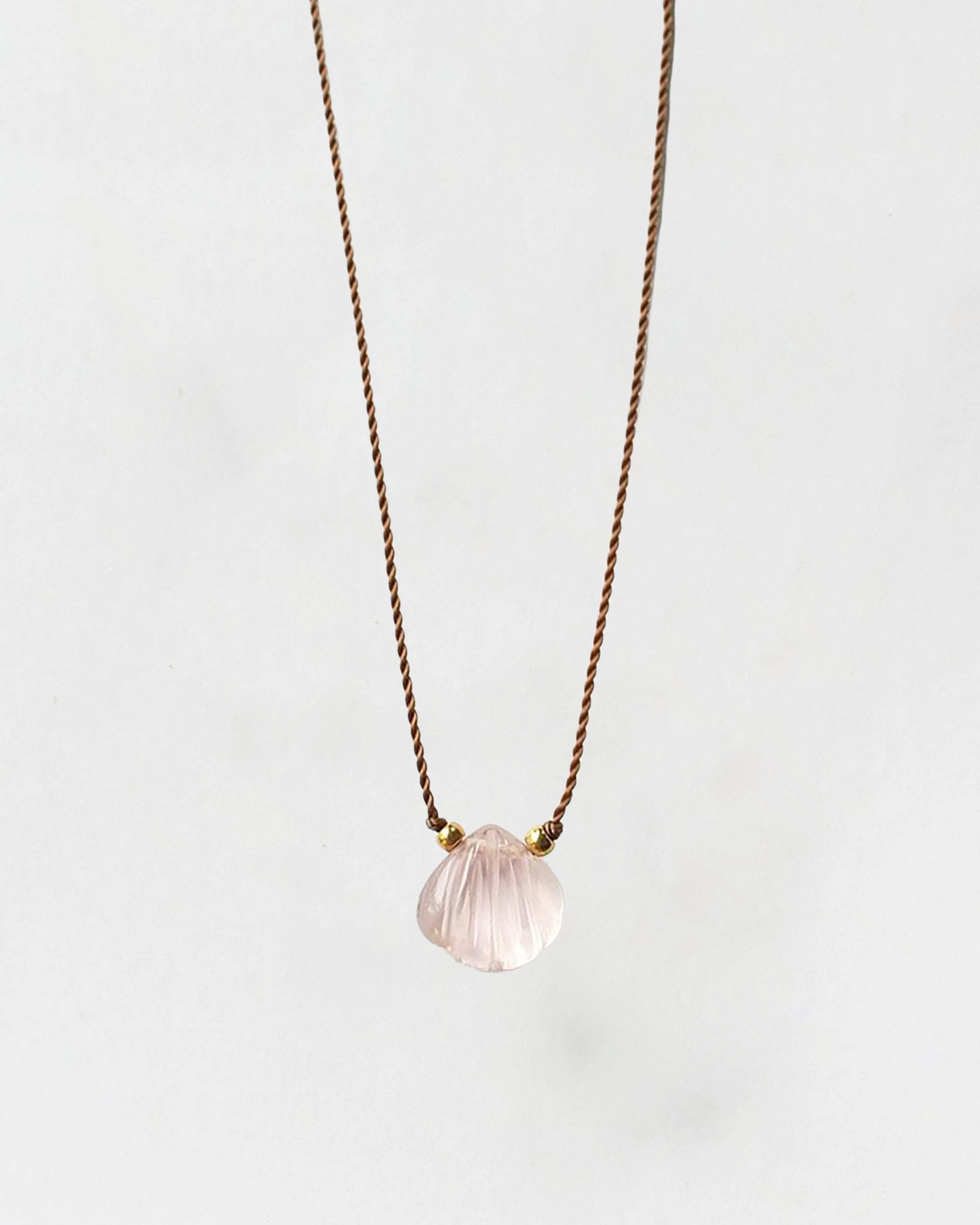 SEE REAL FLOWERS Rose Quartz Clamshell Amulet Necklace