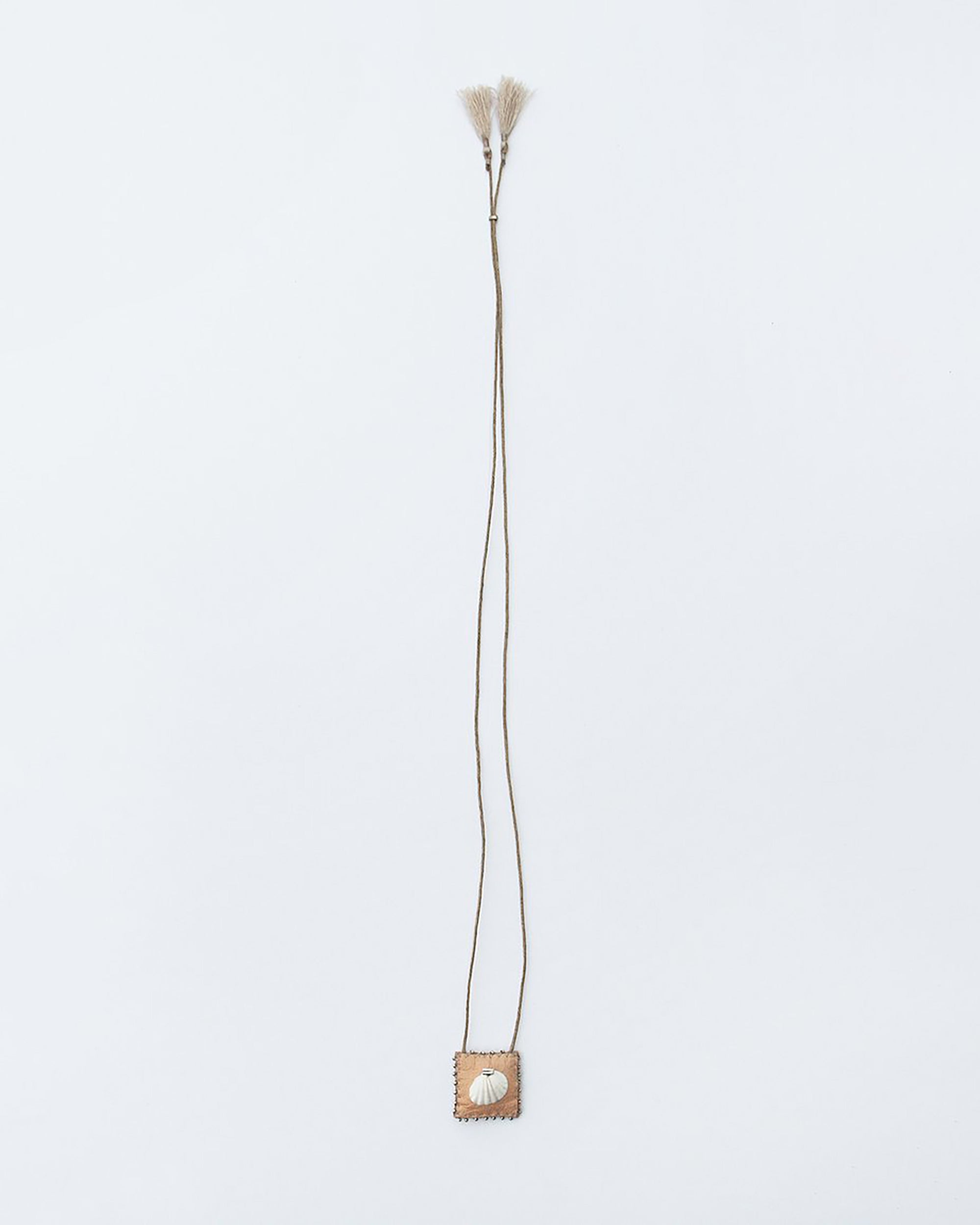 SEE REAL FLOWERS Seashell Talisman