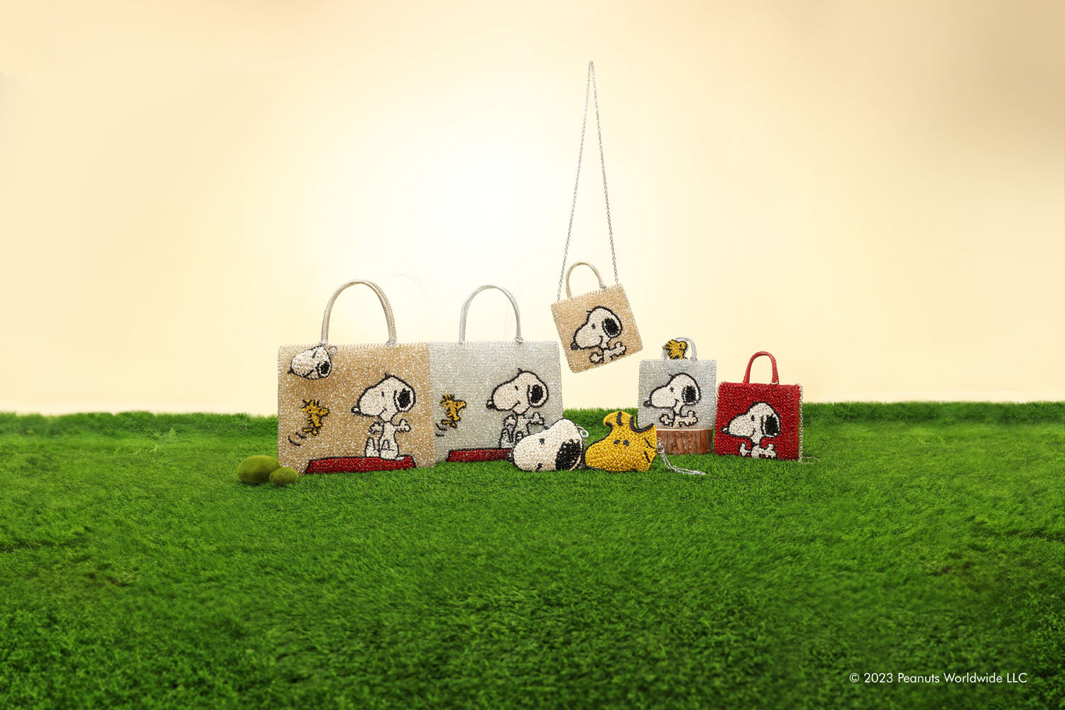 ANTEPRIMA Press Release SS24 Snoopy & Woodstock Collection