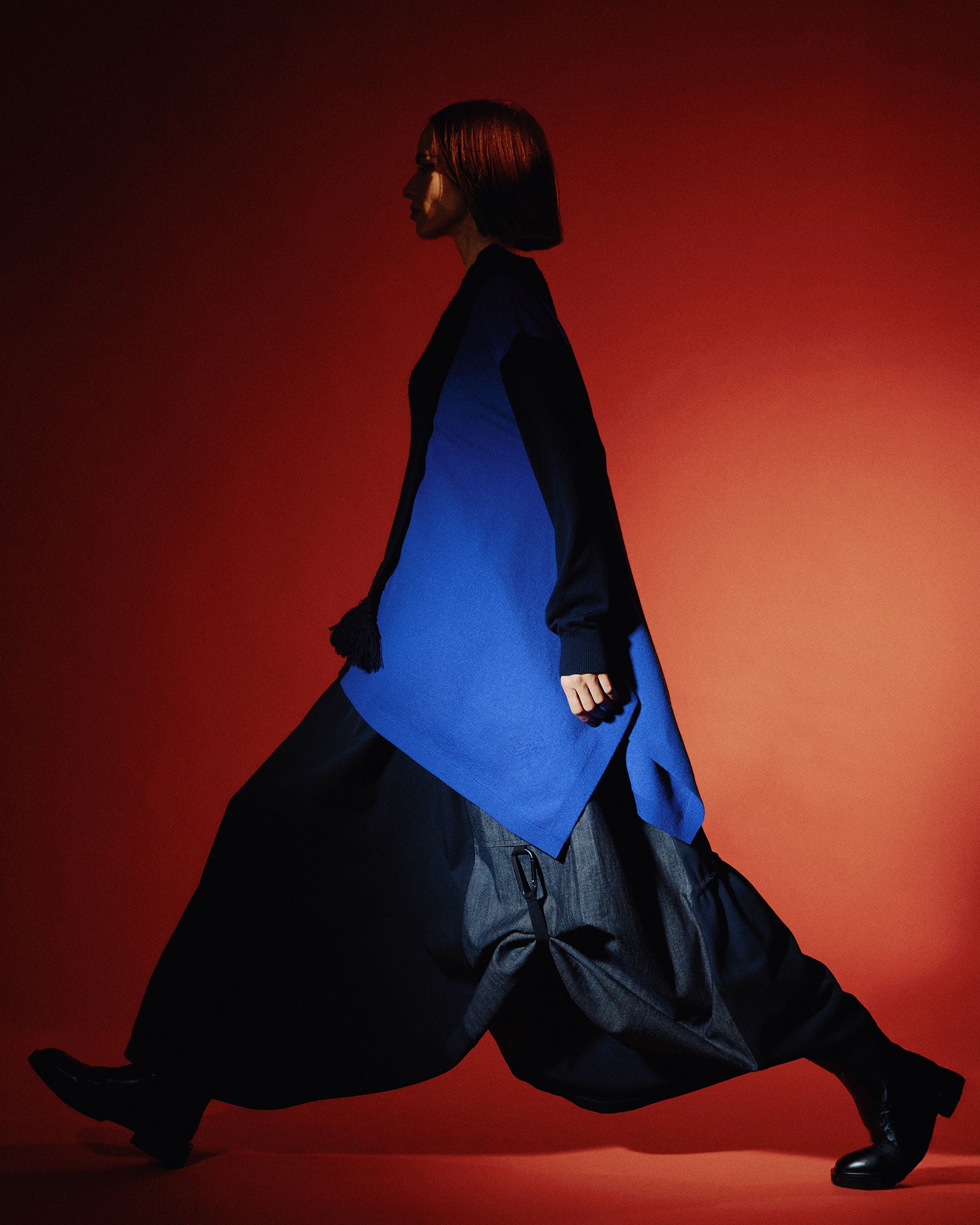 Édition de Paris Crochet Fringe Drap Side Knit Top