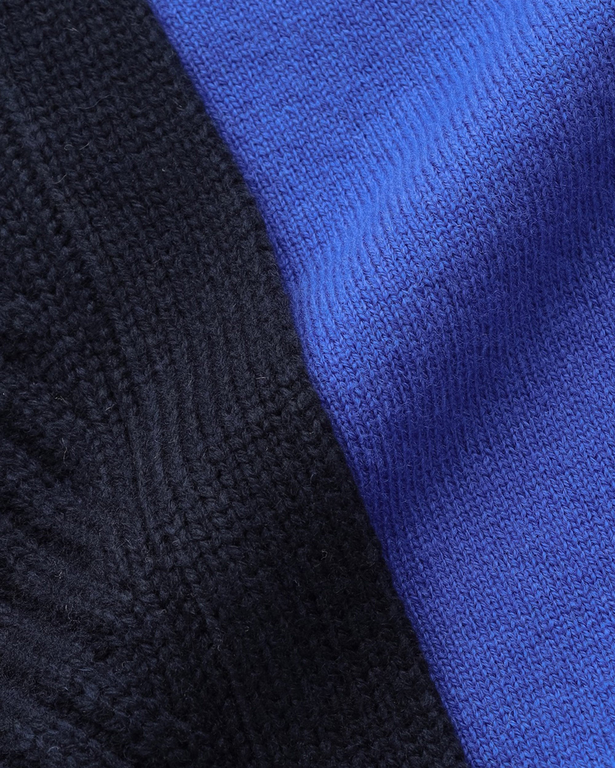 Édition de Paris Crochet Fringe Drap Side Knit Top