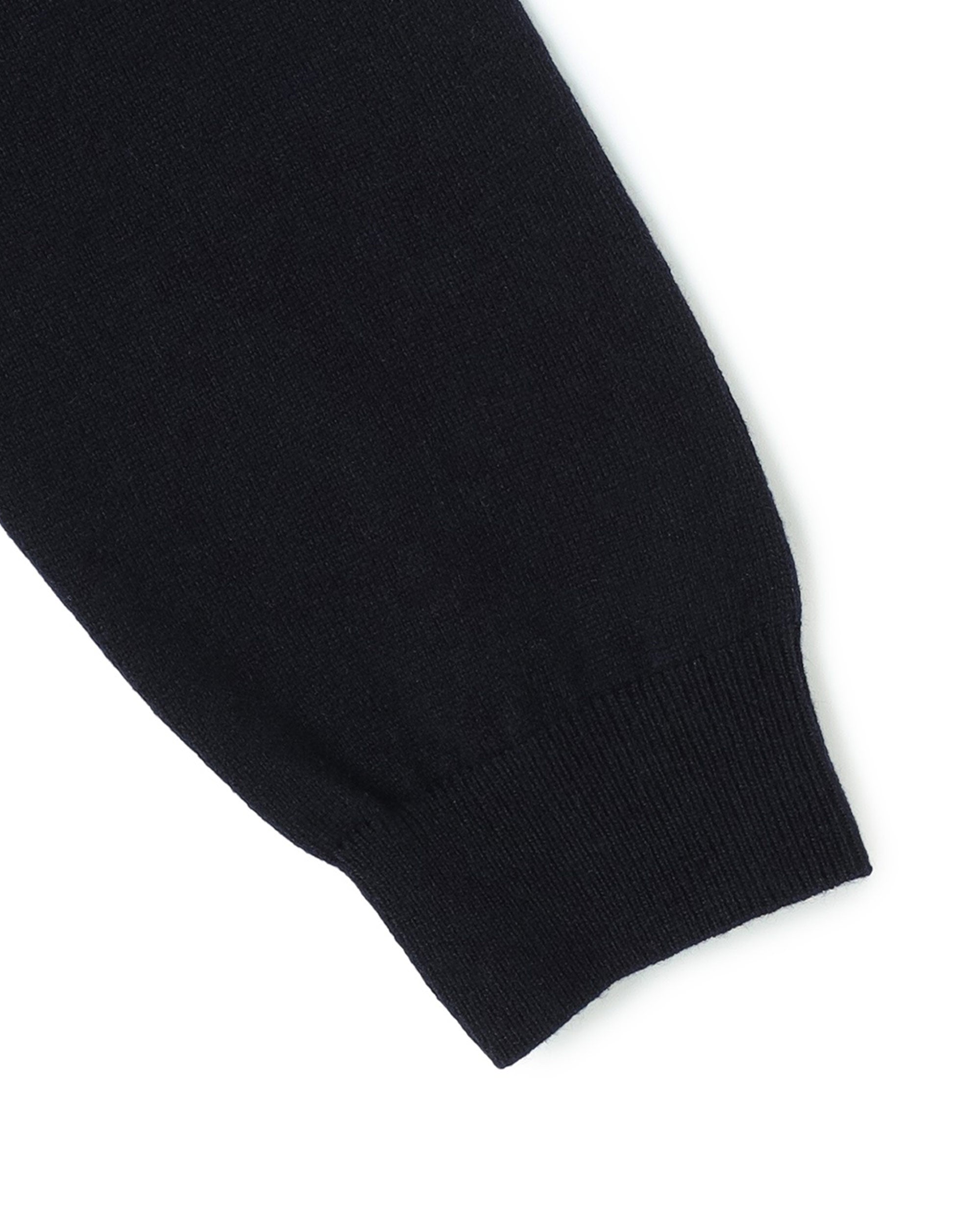 Édition de Paris Crochet Fringe Drap Side Knit Top