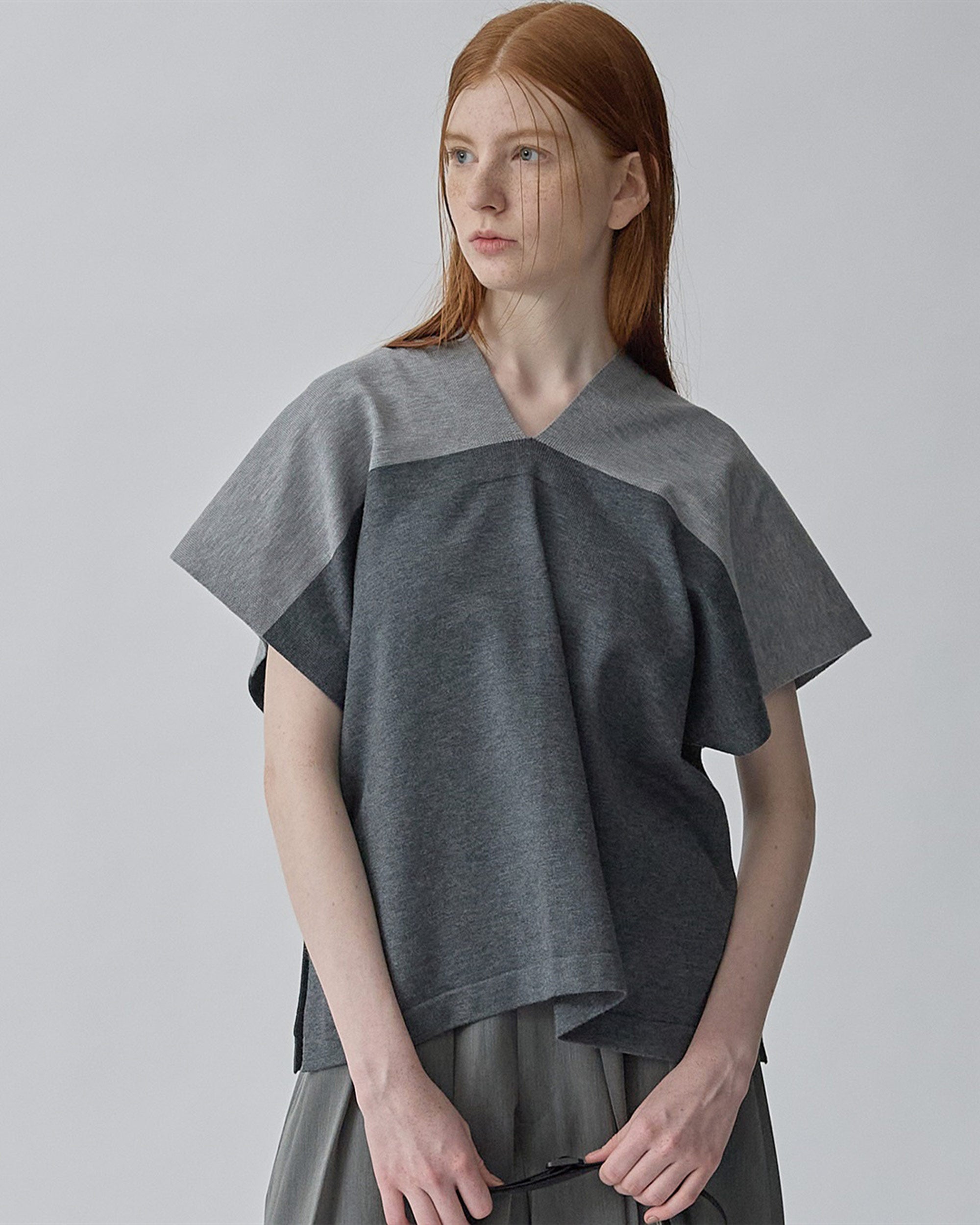 Bi-Color 2-Way Twin Set Knit Top