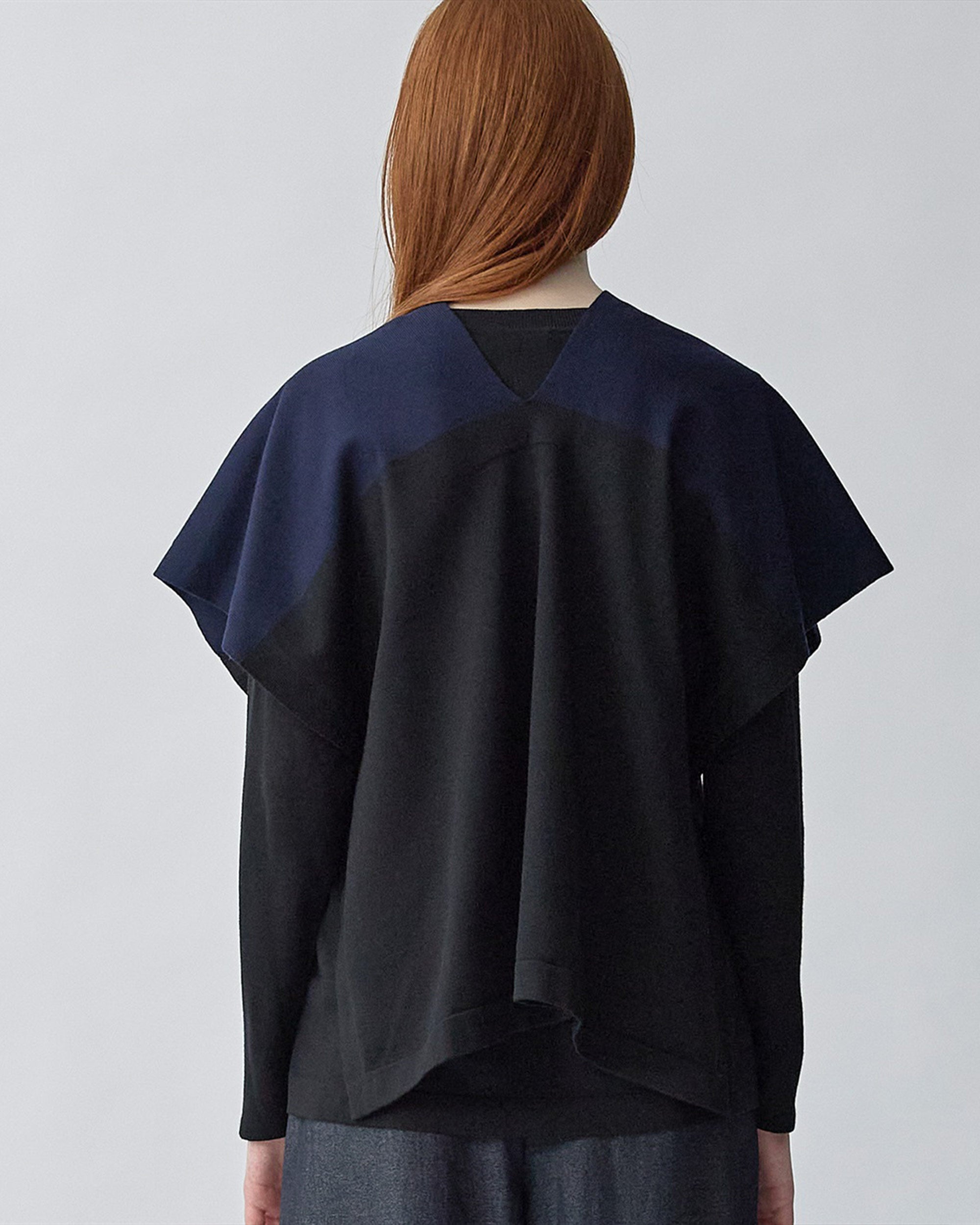 Bi-Color 2-Way Twin Set Knit Top