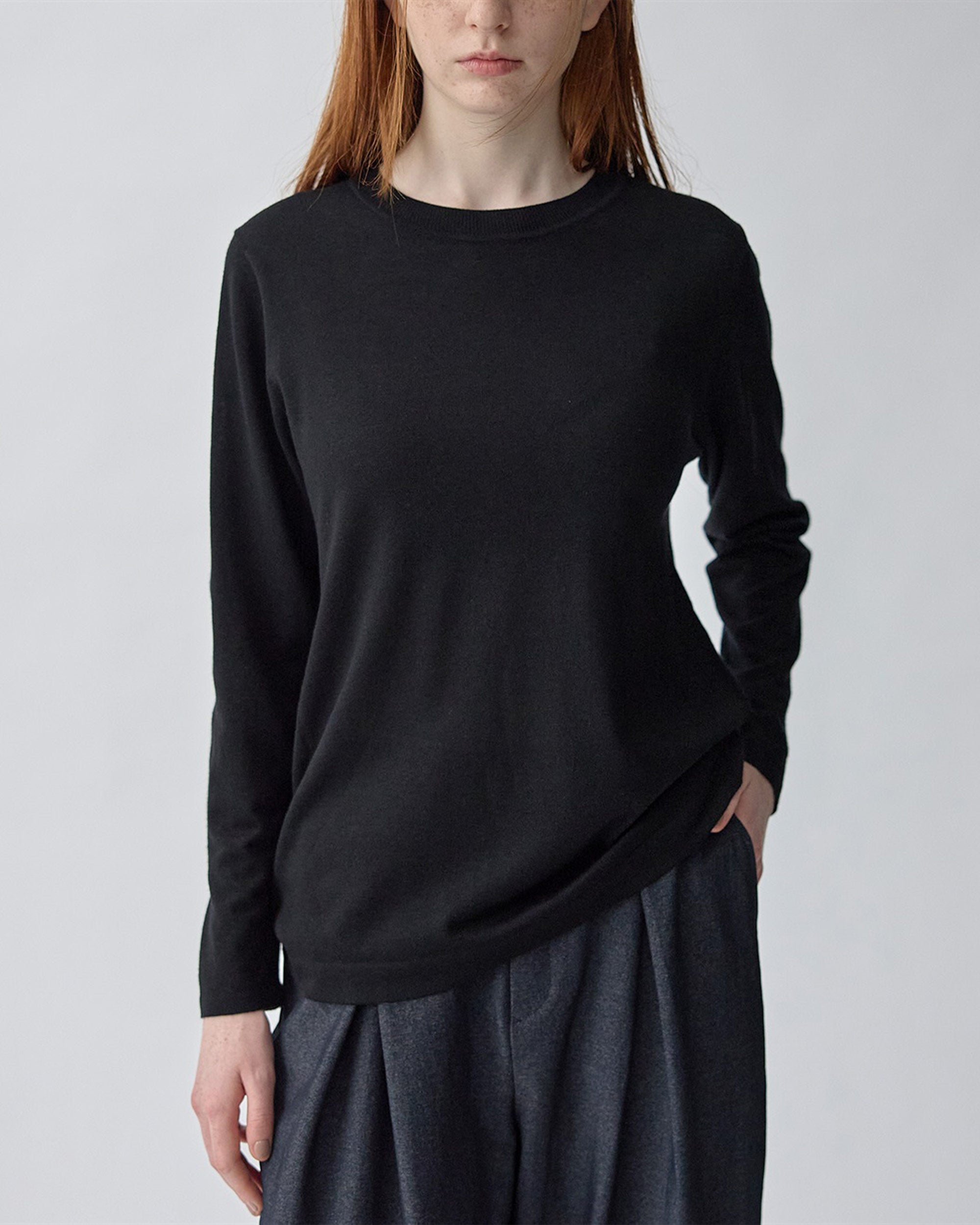 Bi-Color 2-Way Twin Set Knit Top