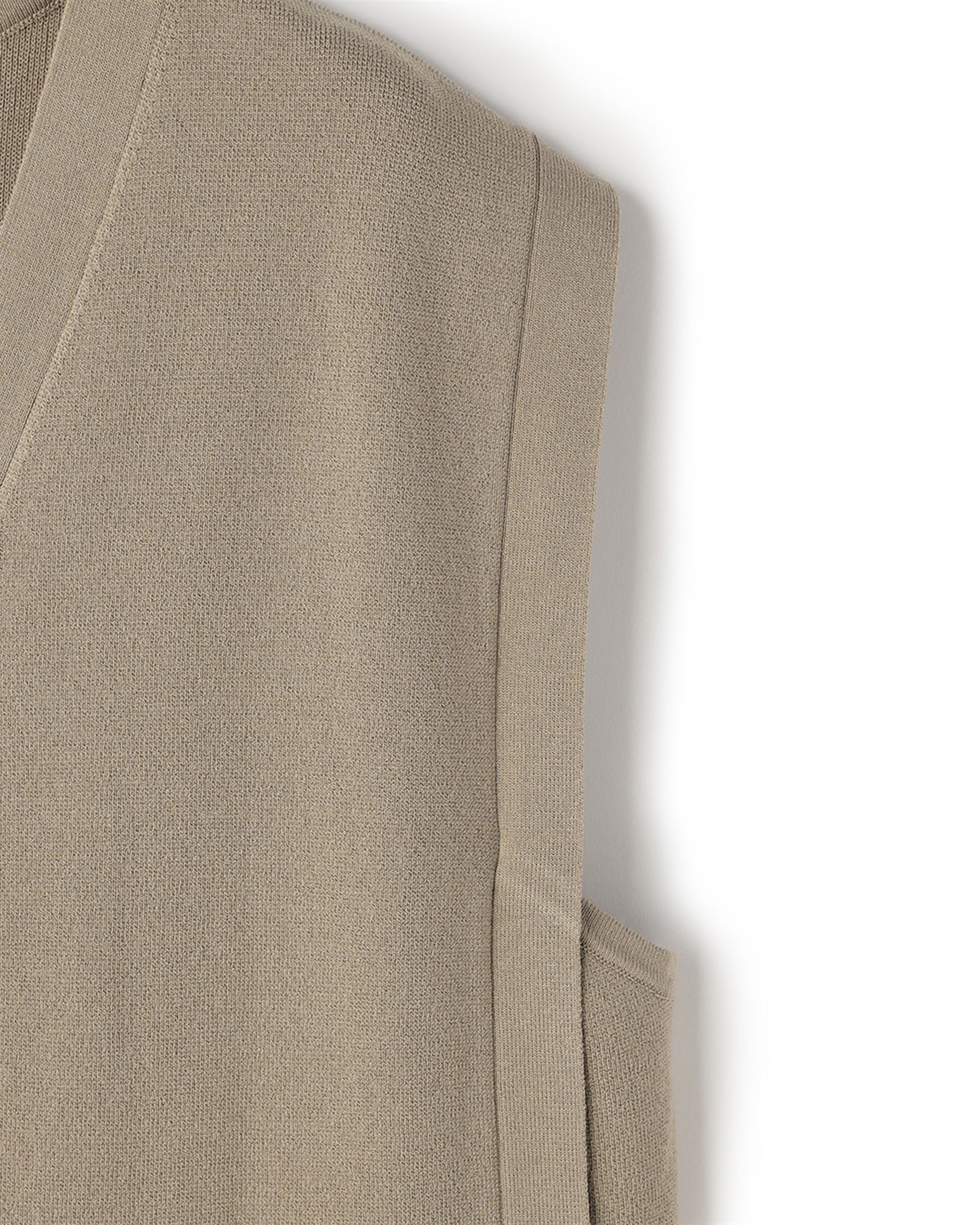 Pleated Back Long Knit Gilet
