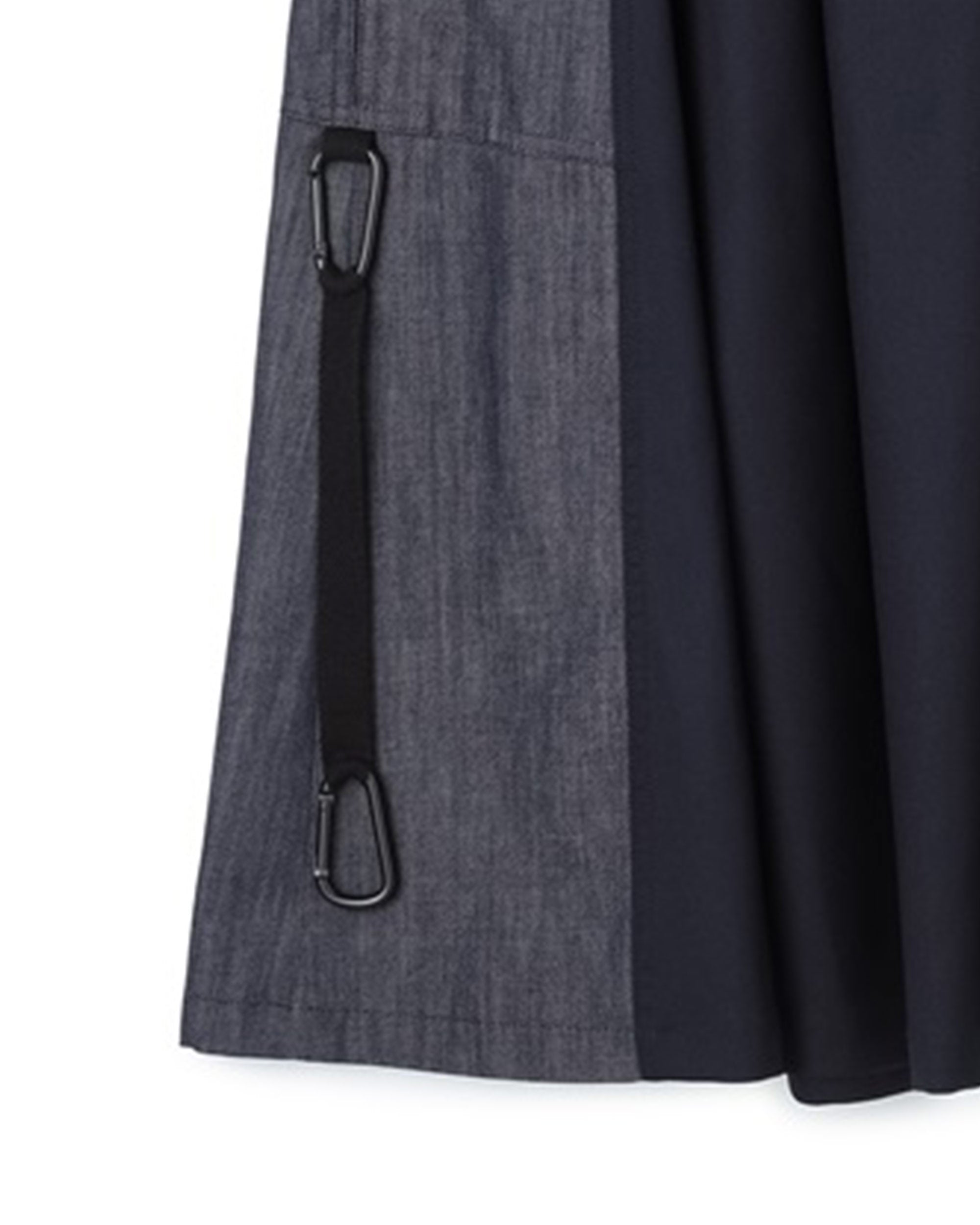 Édition de Paris Denim Mix Karabina Detail Flare Skirt