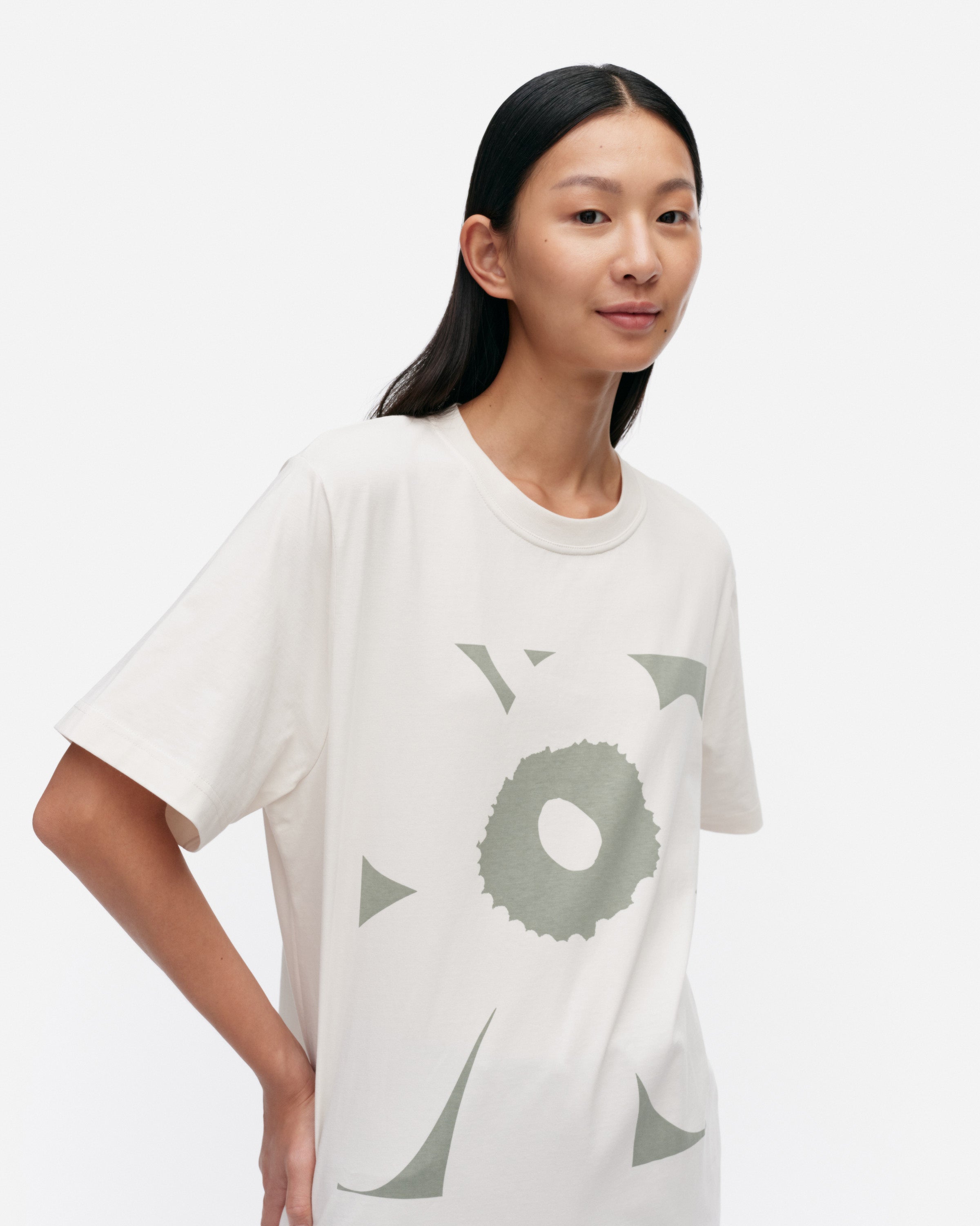 KIOSKI_EMBLA UNIKKO PLACEMENT T-SHIRT | MARIMEKKO – SIDEFAME