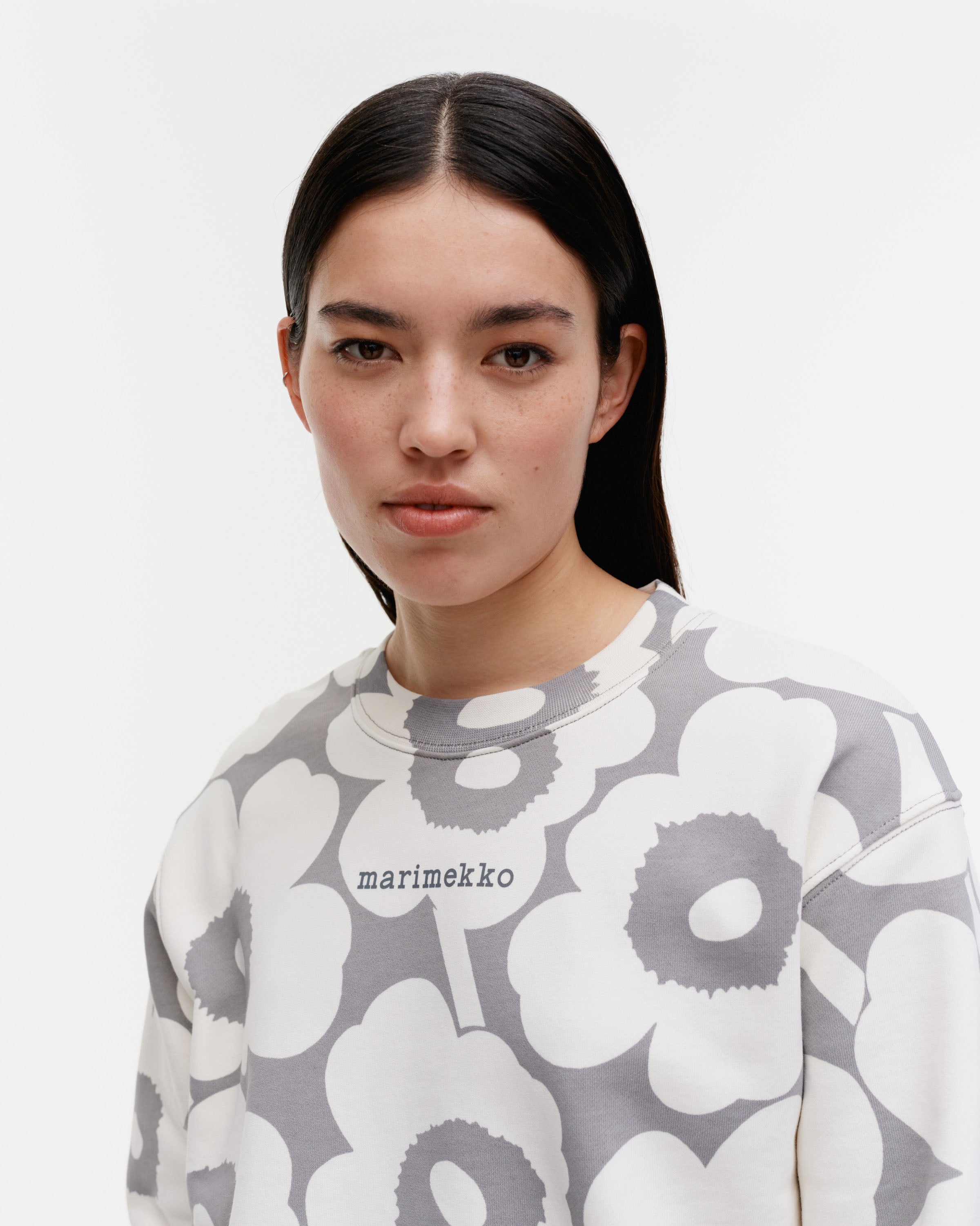 marimekko - 新品タグ付き　【アジア限定】Leiot Pieni Unikko スウェット 2024SS】marimekko マリメッコ/Leiot Pieni Unikko スウェット