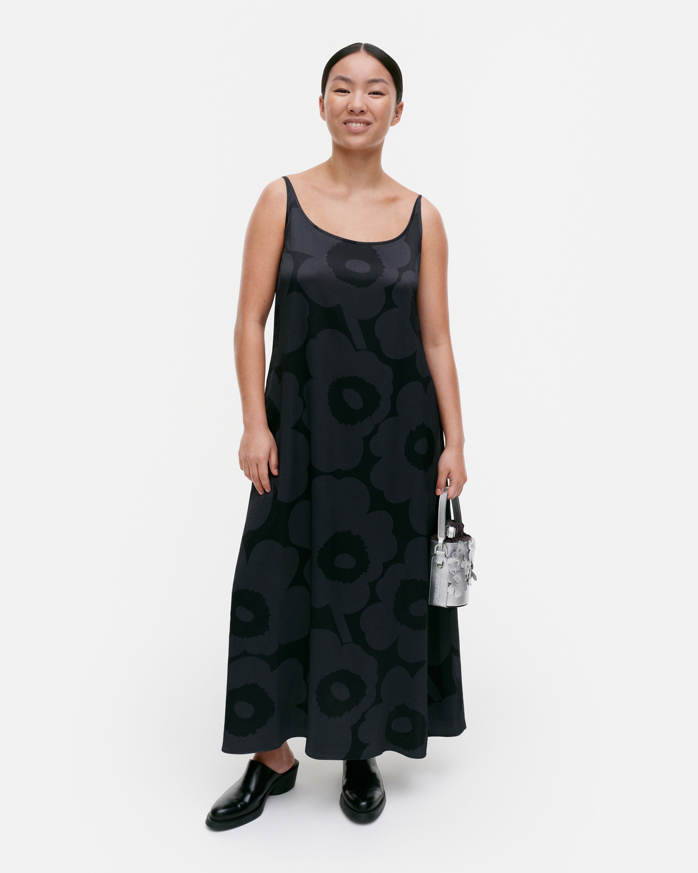 SH SEURASSA UNIKKO SLIP DRESS 128CM | MARIMEKKO – SIDEFAME