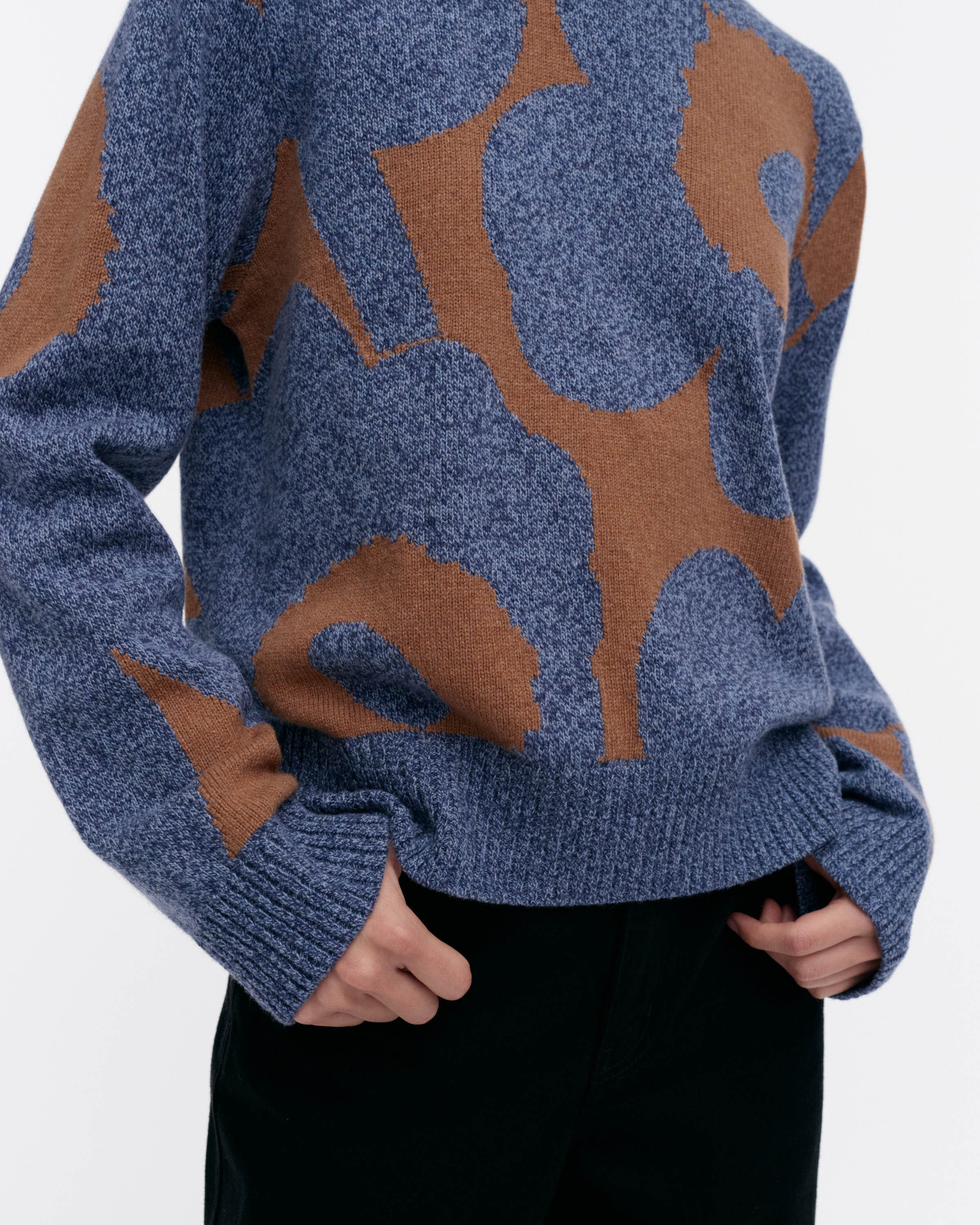 AATTO UNIKKO KNITTED PULLOVER 59CM | MARIMEKKO – SIDEFAME GROUP