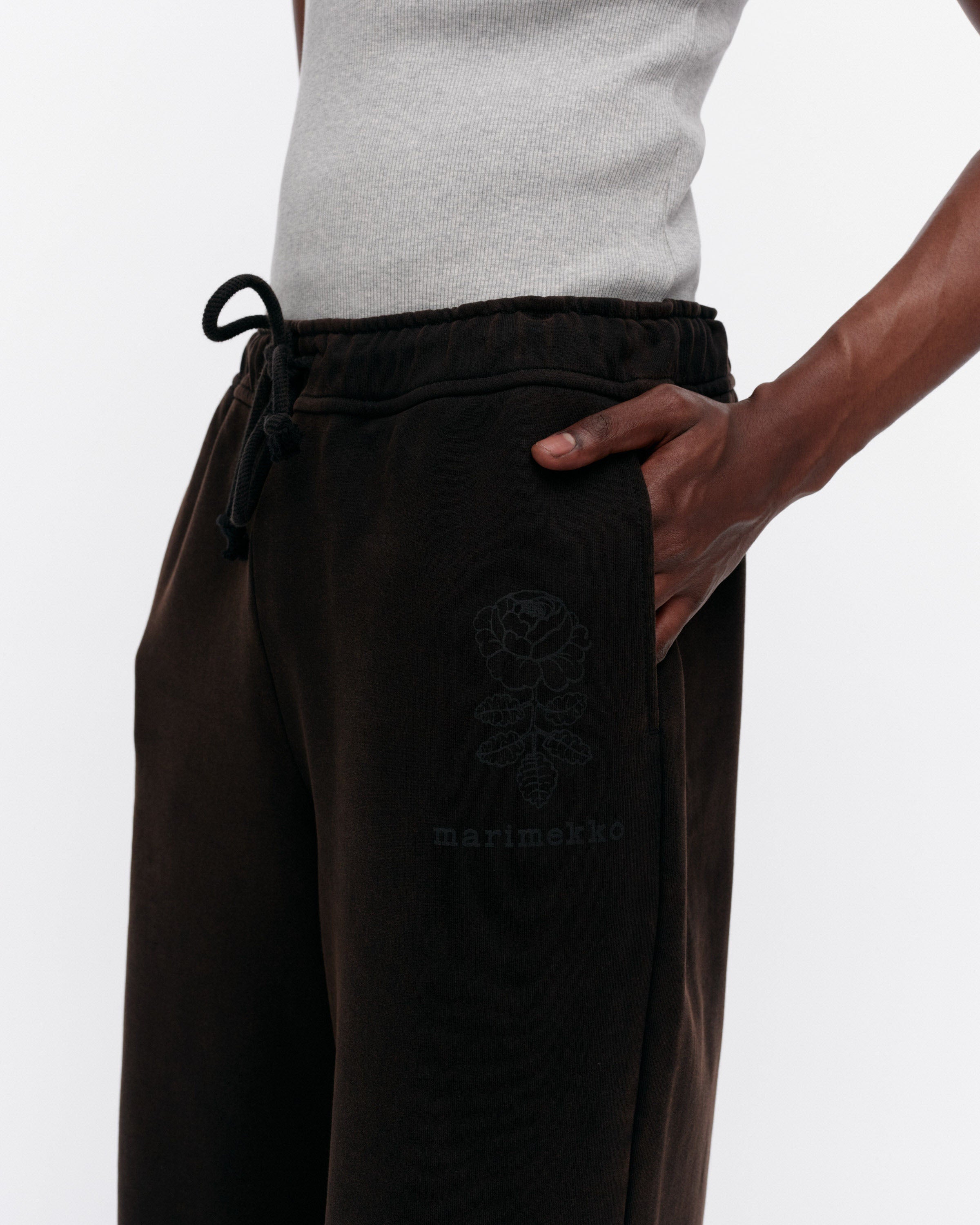 Puuska Vihkiruusu Placement Kioski Sweat Pants