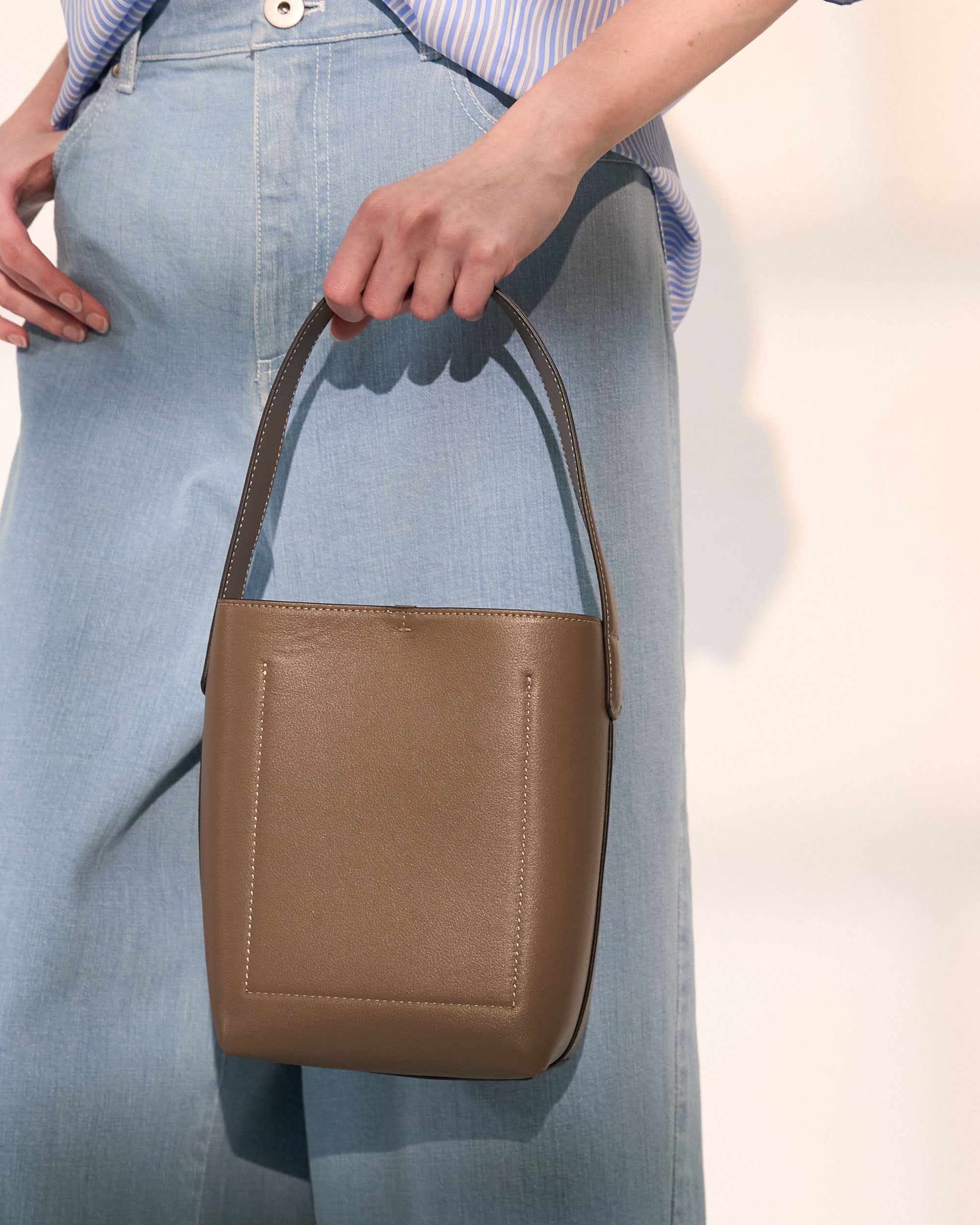 FRENZLAUER Mami Soft Small Grained Leather Bag | COCKTAIL